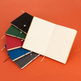 Caderneta Sintética Emborrachada 21 x 14 com Pauta.