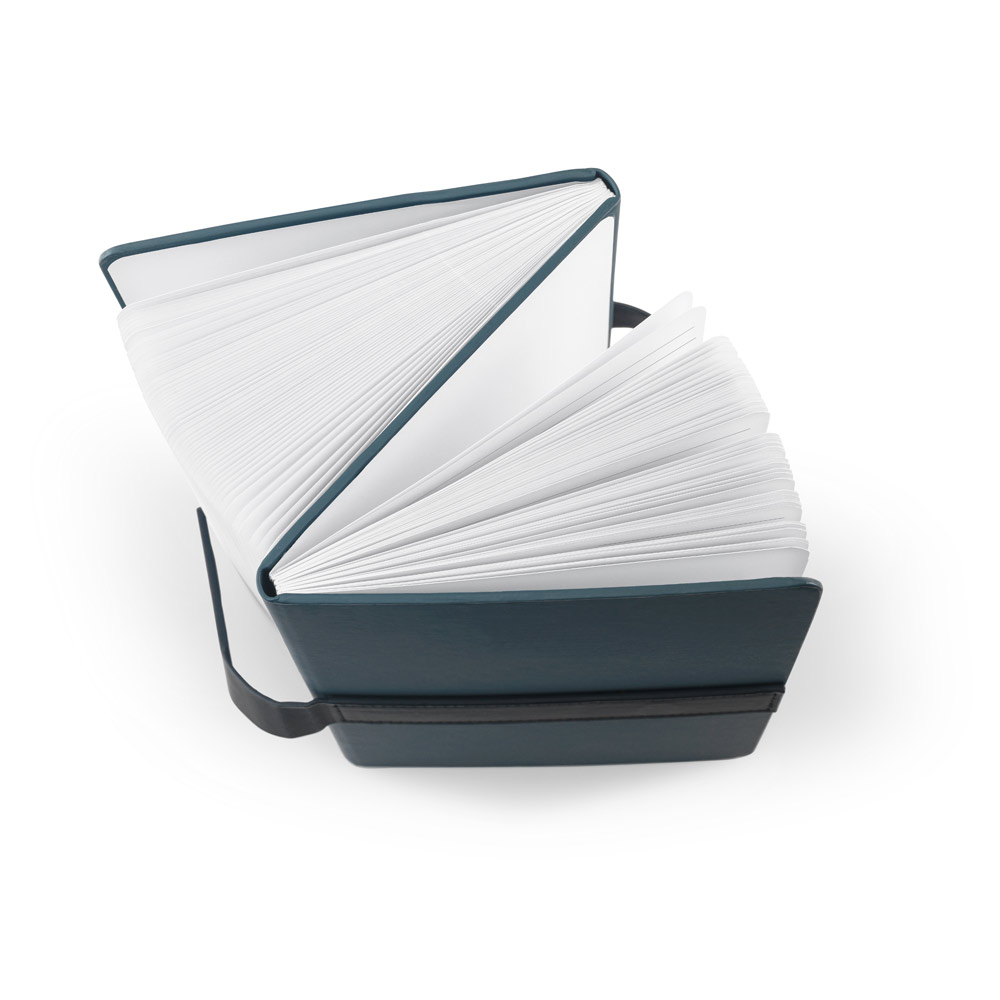 HILST. Caderno A5 com capa dura em 80% materiais reciclados (PU reciclado e poliéster reciclado) estruturado em duas partes: a primeira tem 128 páginas pautadas e a segunda 128 páginas lisas - Imagem 7