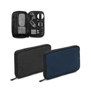 DALLAS BAG. Bolsa organizadora em poliéster reciclado 600D de alta densidade com compartimento principal espaçoso para acessórios tecnológicos