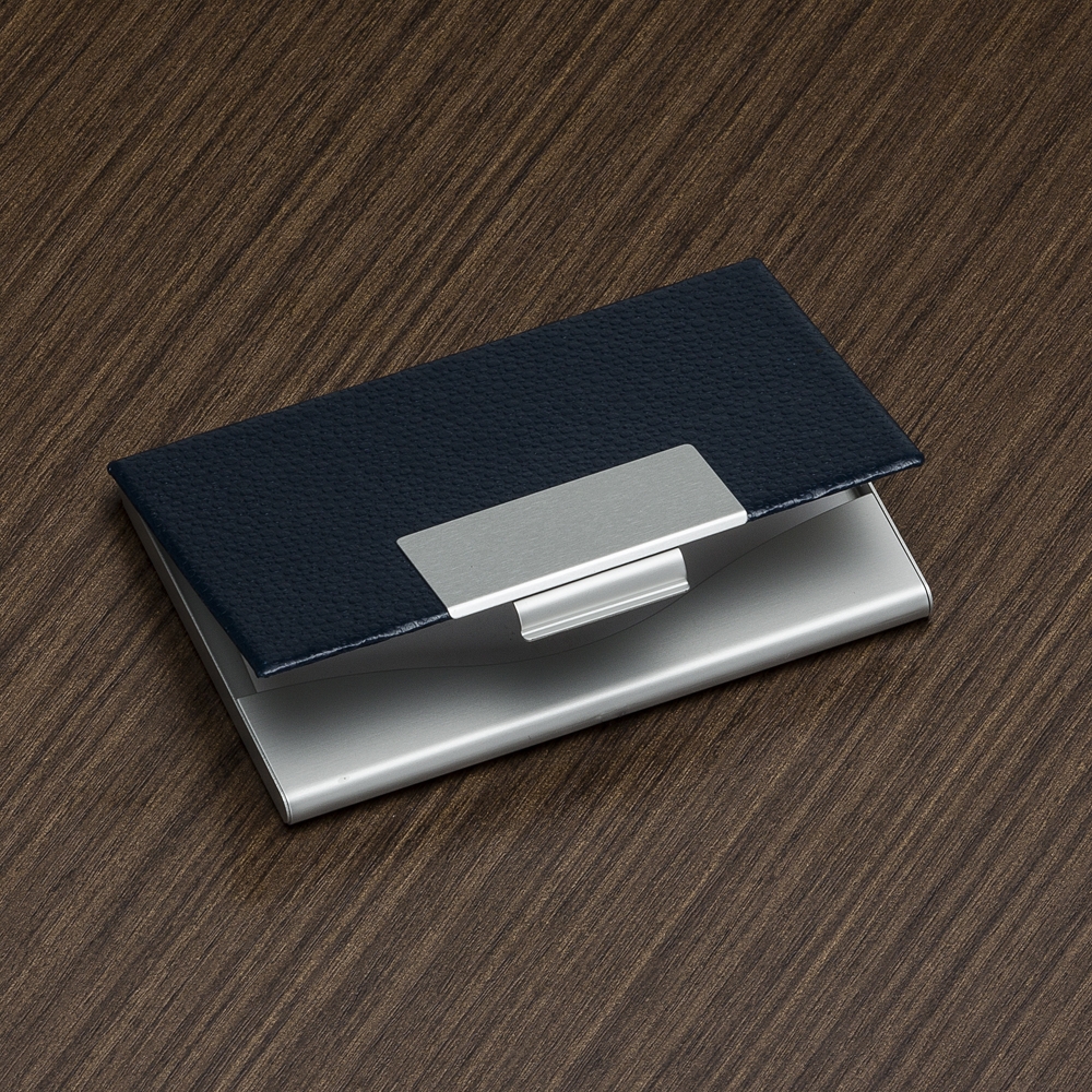 Porta cartão em couro sintético com detalhes em prata. - Imagem 3