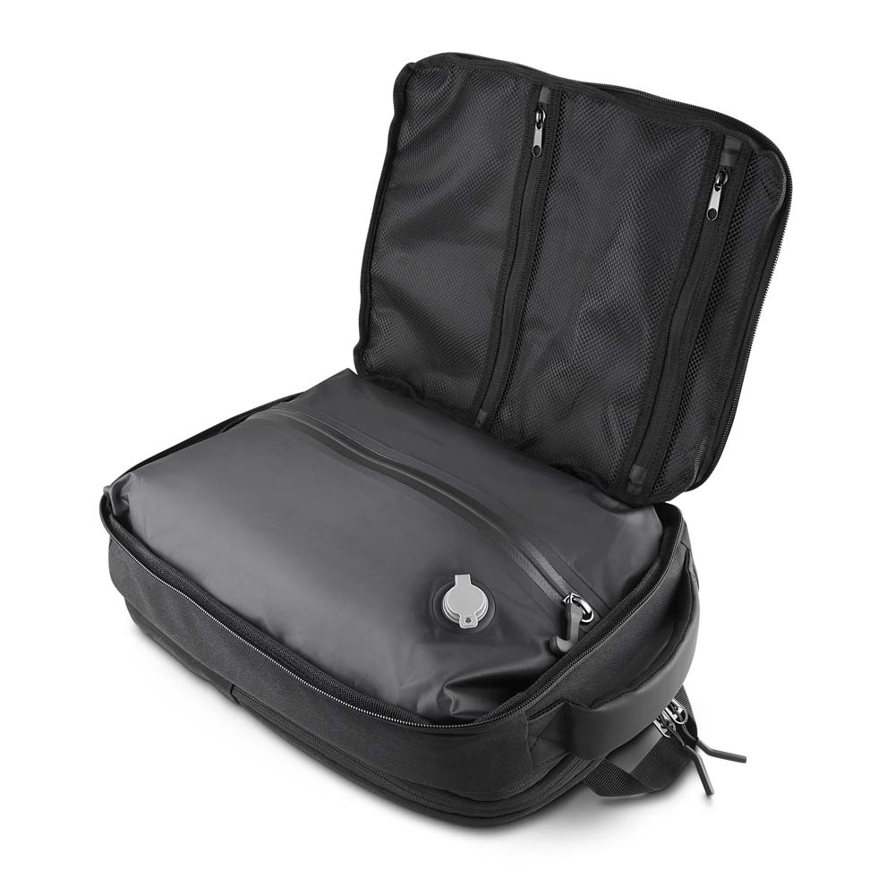 Mochila c/ Compartimento a Vácuo e Expansor